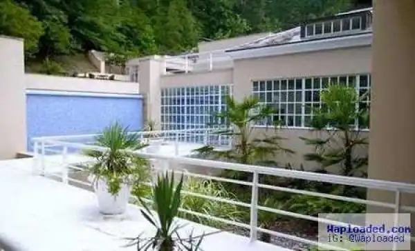Singer Akon Puts His House Up For Sale (Photos)